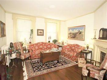 Bed & Breakfast The Brafferton 3*